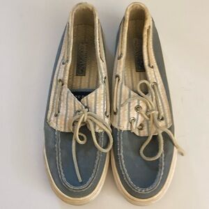 Sperry Blue and Cream 8M seersucker canvas top siders